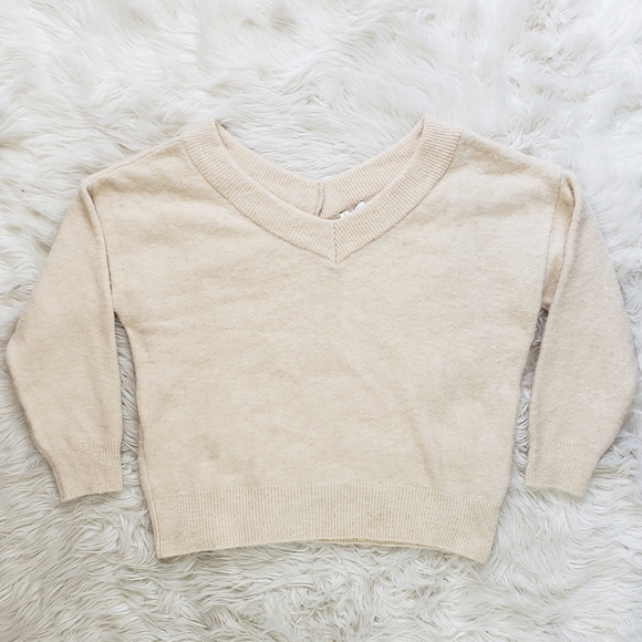 NEW Topshop V-Neck Fuzzy Oatmeal Sweater - Picture 4 of 10